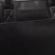 
Solid Antique Brass Hardware & Heavy-Duty Dual Zipper Detail on Tilbury 真皮公文电脑包