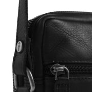 
Tailored Rib Cuffs & Hem Craftsmanship Construction Detail on Hamilton 头层牛皮 Phone Bag
