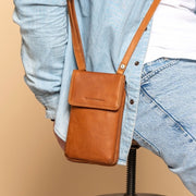 Langley Full-Grain Leather Phone Bag 女士 – alternate product view 2