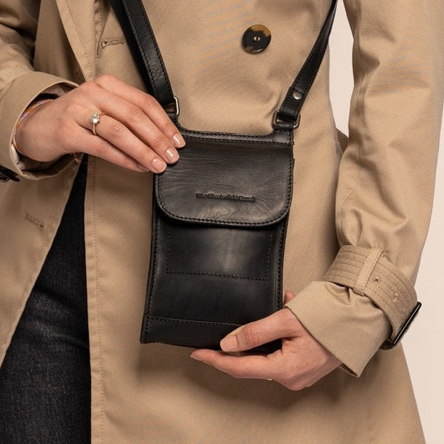 Nebra Full-Grain Leather Phone Bag 女士