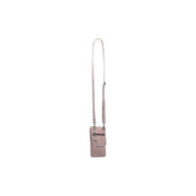 
模特上身效果： Salta 头层牛皮 Phone Bag 模特试穿展示（自然光垂坠质感）