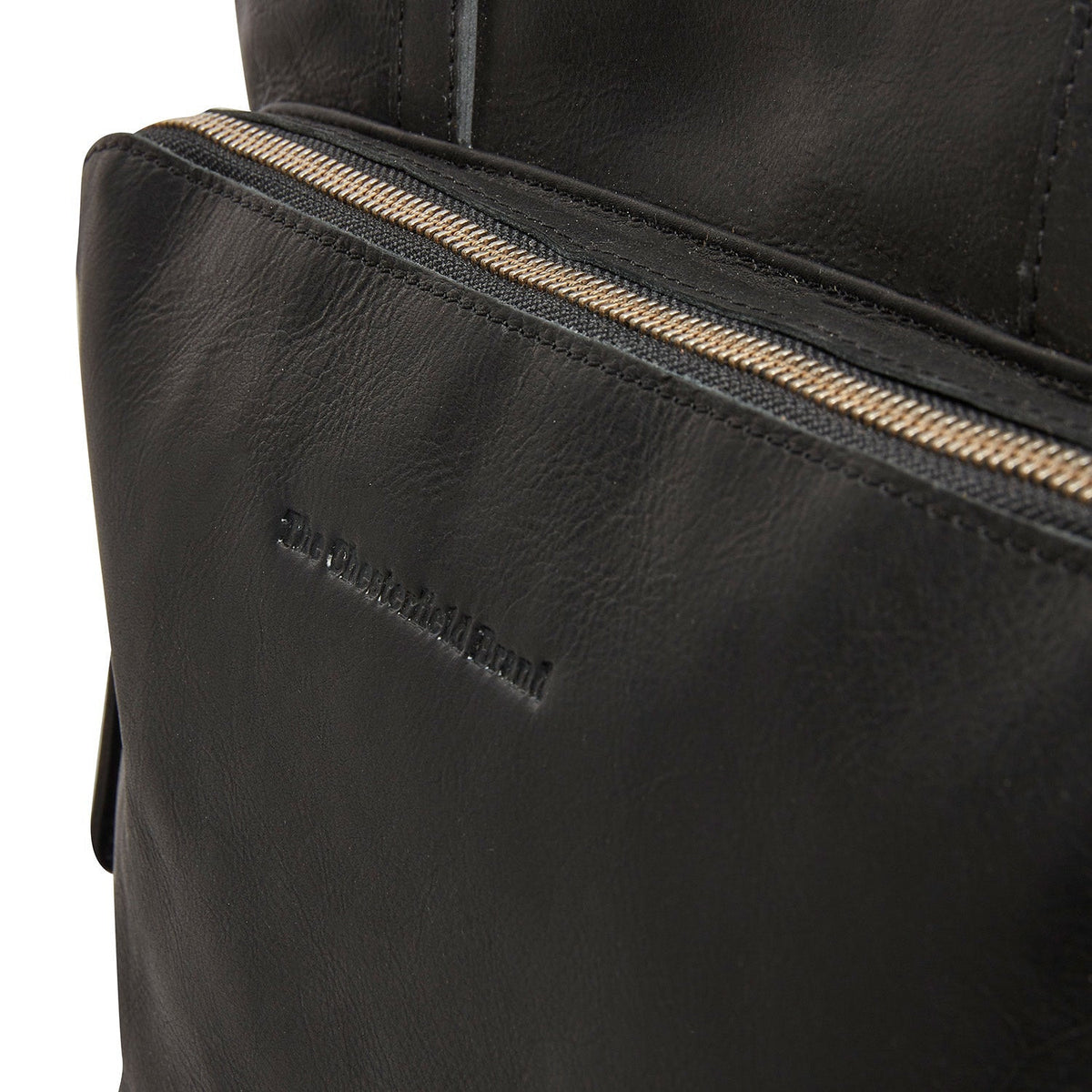Solid Antique Brass Hardware &amp; Heavy-Duty Dual Zipper Detail on Alicante Full-Grain Leather Shopper 女士