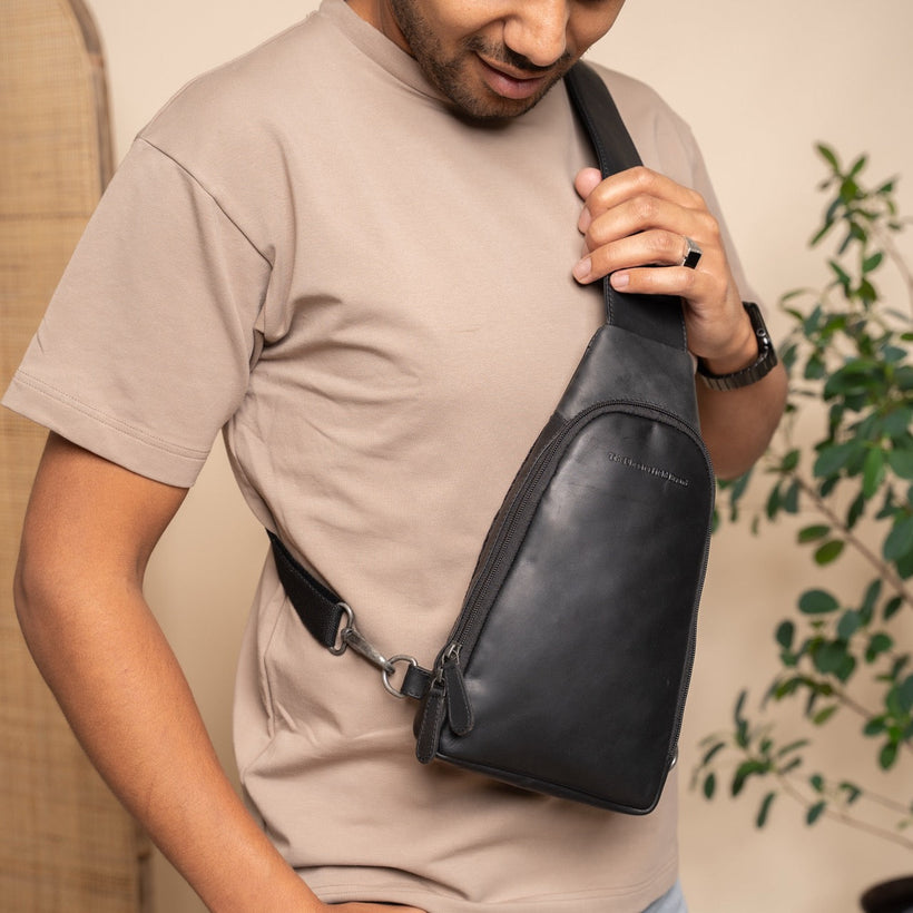 Leather Sling Bag Bowey 女士