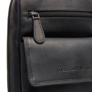 Leather Sling Bag Turelle 女士 - Structured Side Profile Showing Gusset Depth &amp; Expansion Capacity