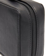 Close-Up Detail of Classic Collar &amp; Heavy-Duty Zipper Hardware on Leather Tech-Organizer Ardan 女士