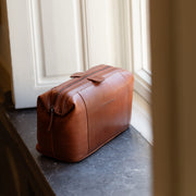 Biassa Full-Grain Leather Toiletry Bag 女士 – alternate product view 2