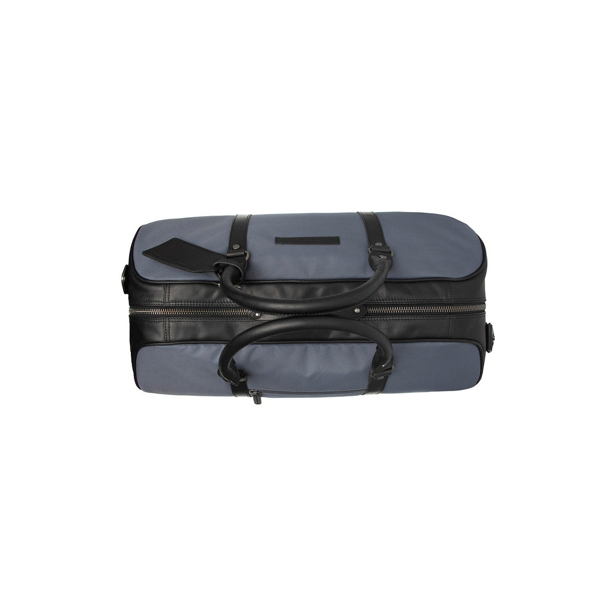 
Solid Antique Brass Hardware & Heavy-Duty Dual Zipper Detail on Tornio 真皮旅行手提包