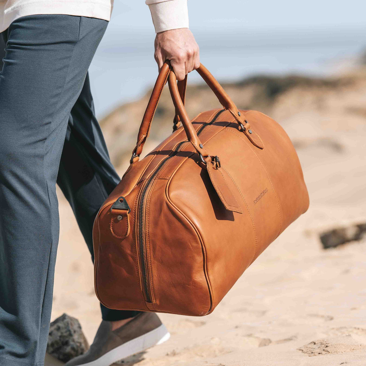 William Full-Grain Leather Weekender Bag 女士 – alternate product view 2