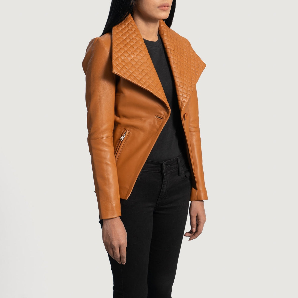 
Tan Brown Sheepskin leather Blazer - 展现肩线贴合与利落下摆的背部视角