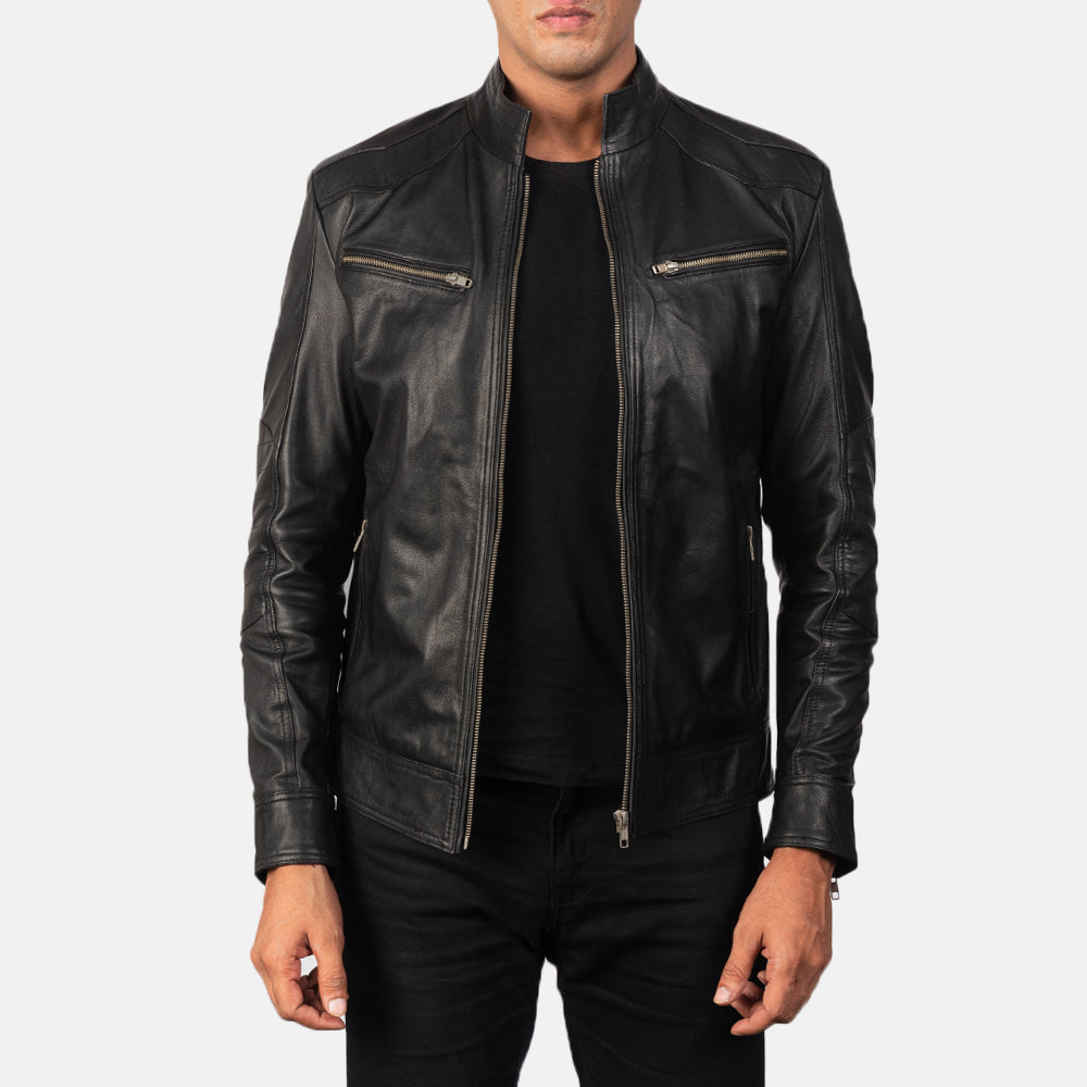 Men's Mack 黑色 真皮机车夹克 男士 in Black Goatskin Leather - Front Profile View &amp; Tailored Silhouette | Buy Online