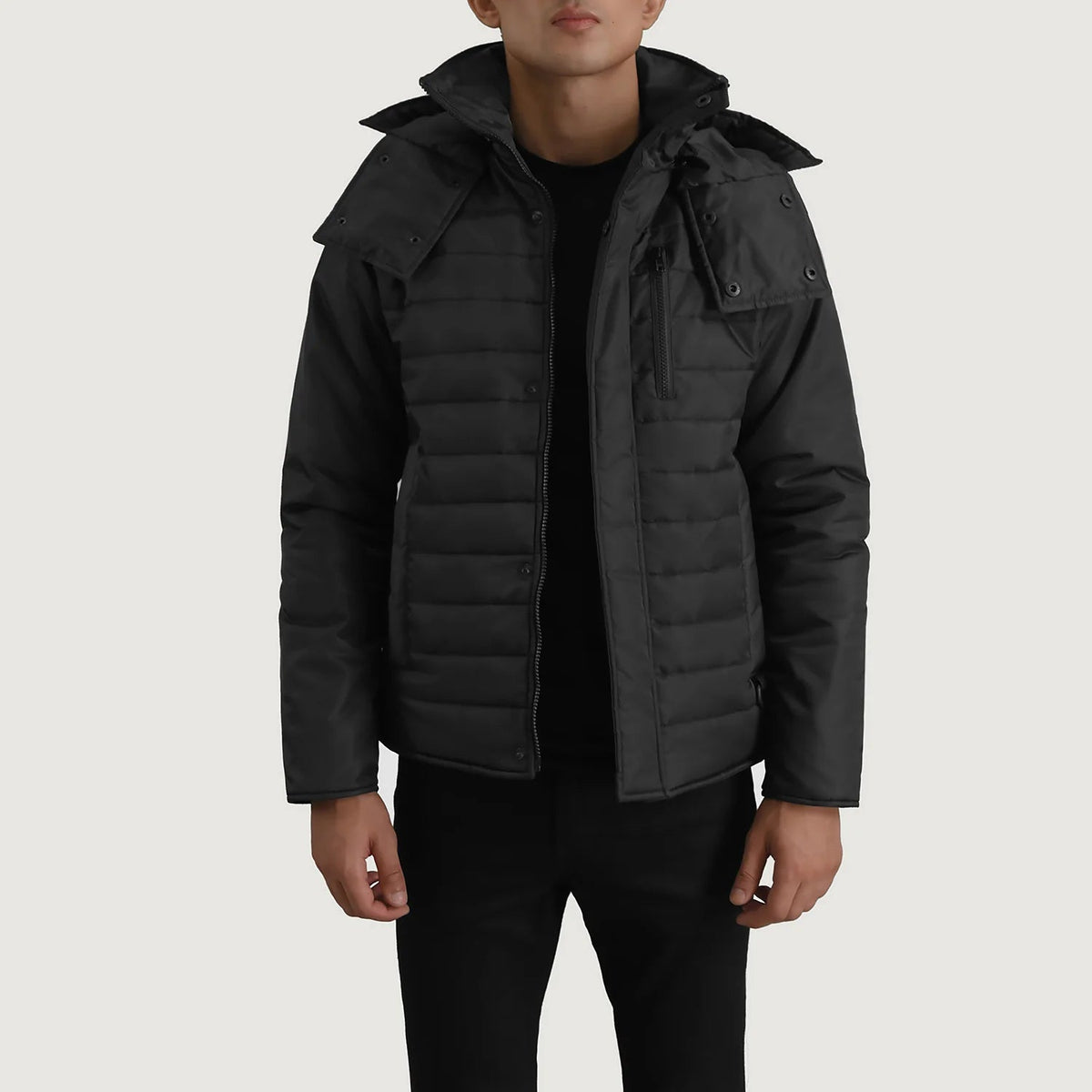 
Malcolm 经典黑 Hooded Puffer 真皮夹克 男士 经典黑色头层牛皮 - 正面版型与定制立体剪裁轮廓 | 官方商城选购