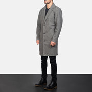 
Grey Synthetic Wool Trench Coat - 展现肩线贴合与利落下摆的背部视角