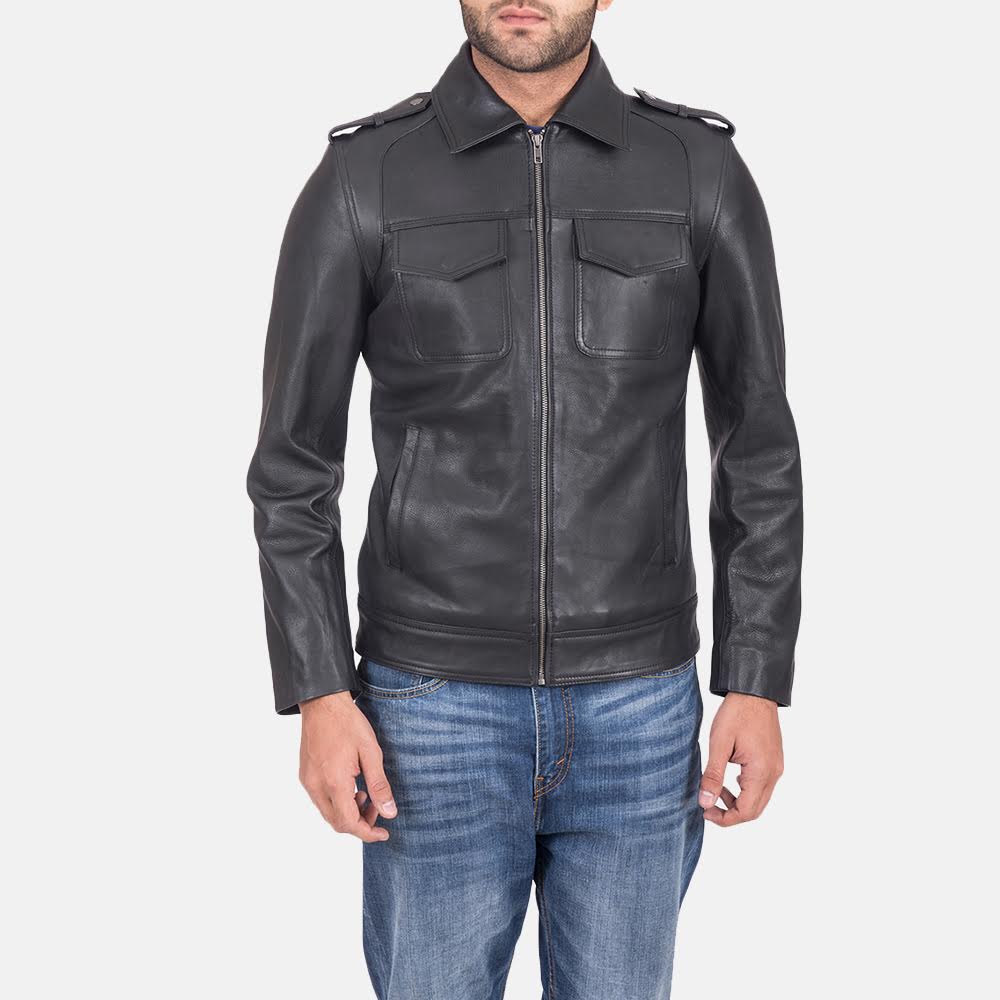 
Sergeant 经典黑 真皮夹克男士 in Black Calfskin Leather - 正面版型与定制立体剪裁轮廓 | 官方商城选购