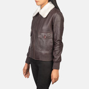 
Maroon Sheepskin Leather Bomber Jacket - 展现肩线贴合与利落下摆的背部视角