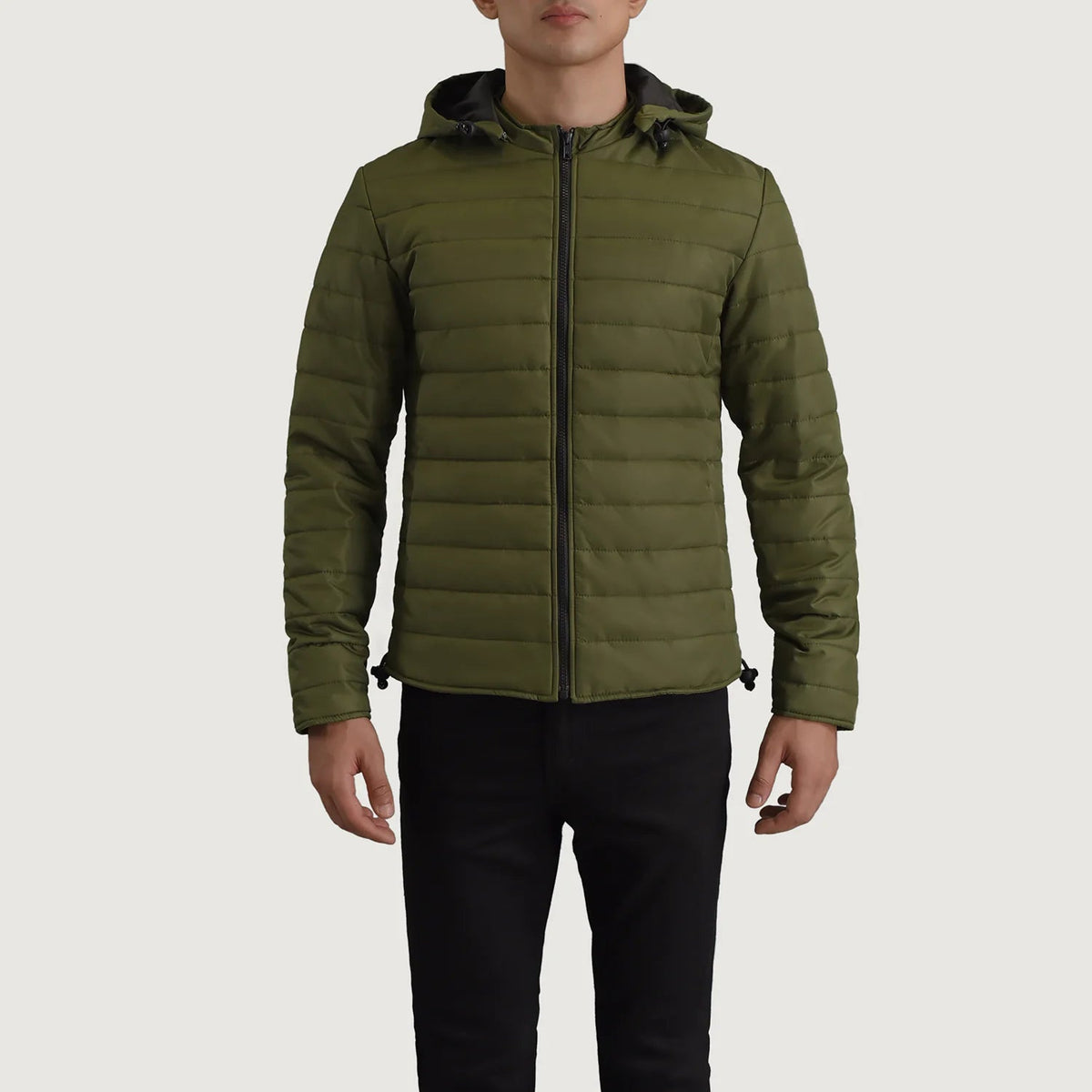 Close-Up Detail of Classic Collar &amp; Zipper Hardware on Tyler Green Hooded Puffer 真皮夹克 男士