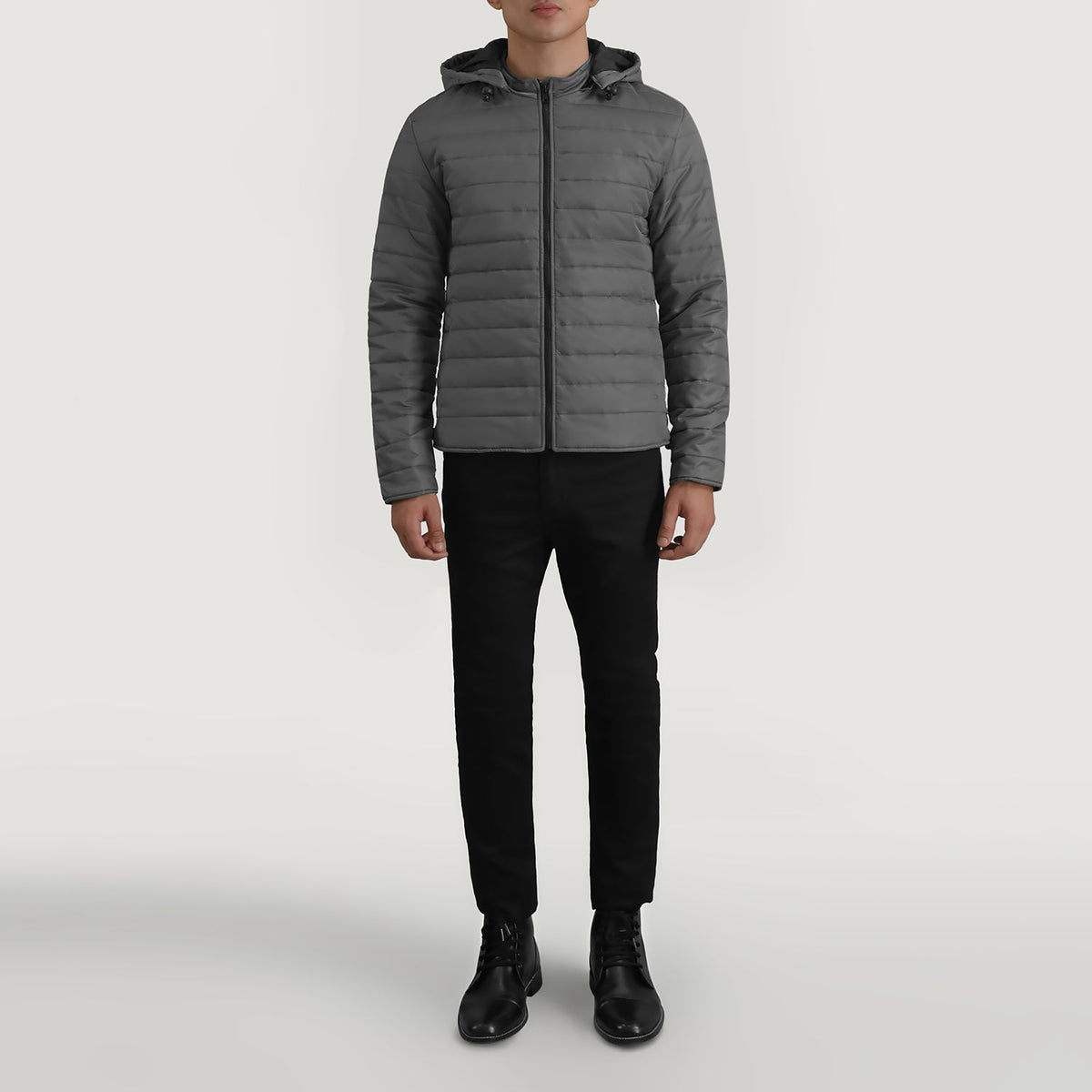 
Tyler Grey Hooded Puffer 真皮夹克 男士 - 展现立体袖型与合身版型的侧身视角