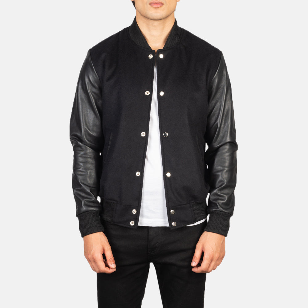 Men's Vaxton 黑色 Hybrid Varsity 真皮夹克 男士 in Black Sheepskin Leather - Front Profile View &amp; Tailored Silhouette | Buy Online