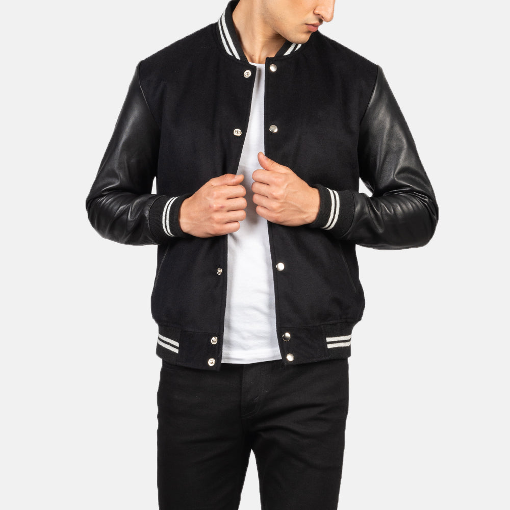 Men's Vaxton 黑色 Striped Hybrid Varsity 真皮夹克 男士 in Black Sheepskin Leather - Front Profile View &amp; Tailored Silhouette | Buy Online